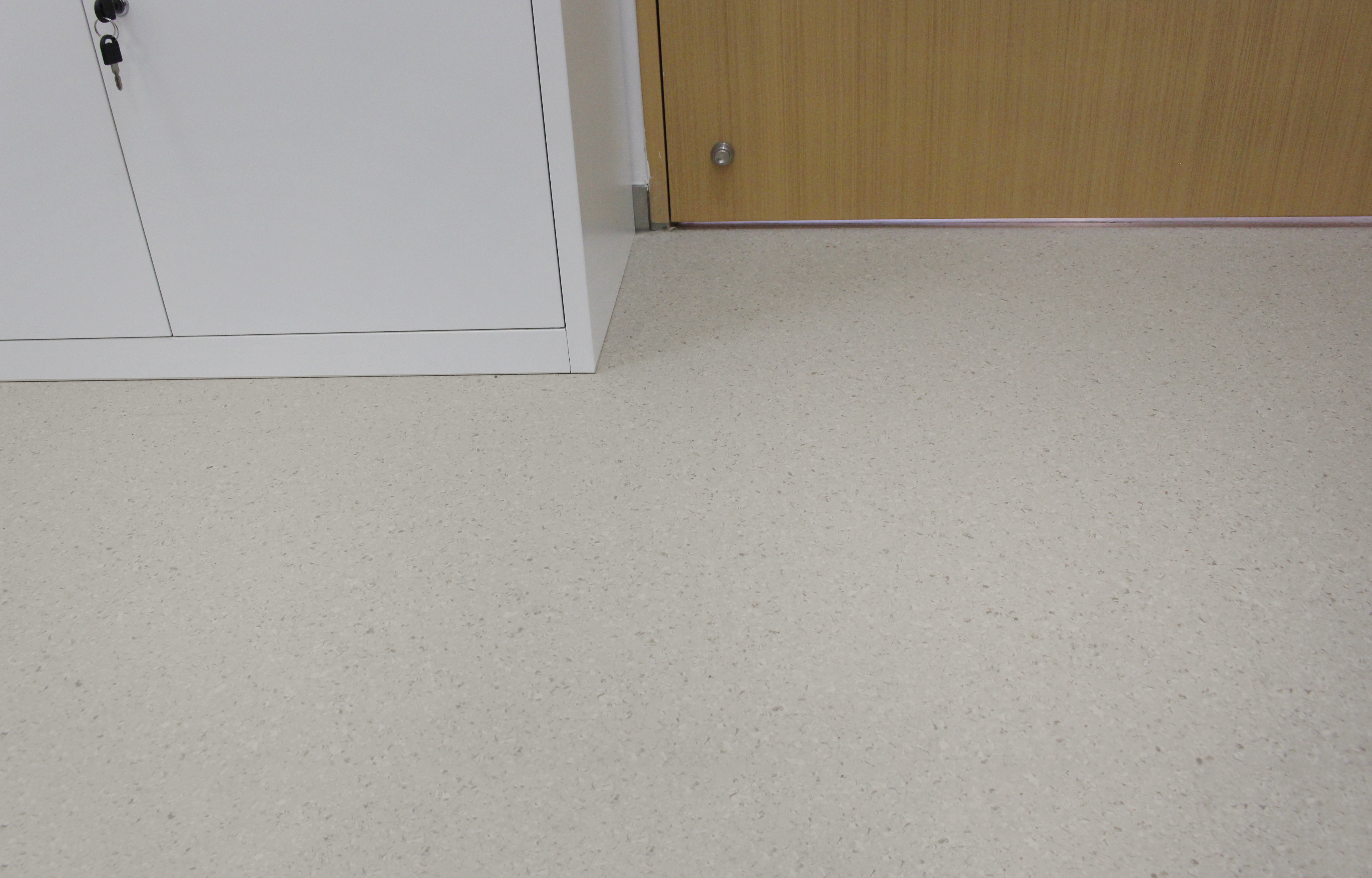 米兰官网同质透心地板